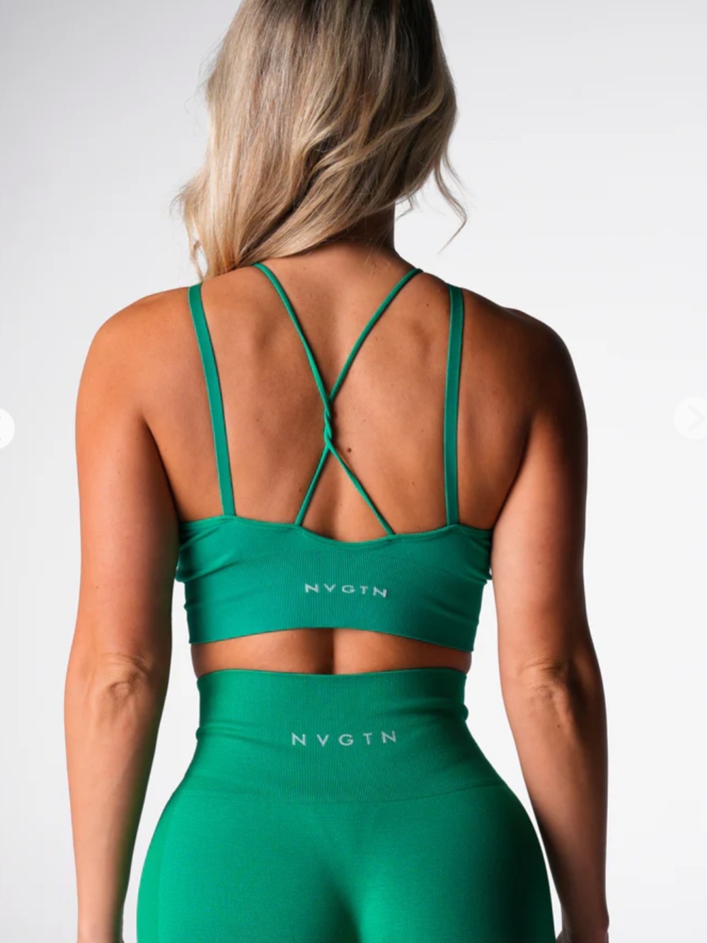 NVGTN Strive Seamless Sports Bra - Holly Green